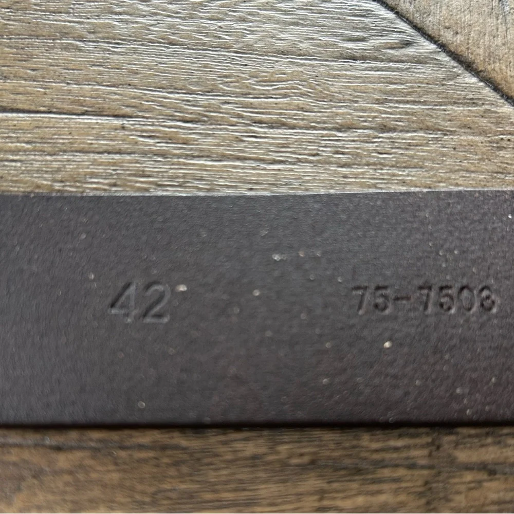 Johnston & Murphy Men's Brown Leather Belt Size 42